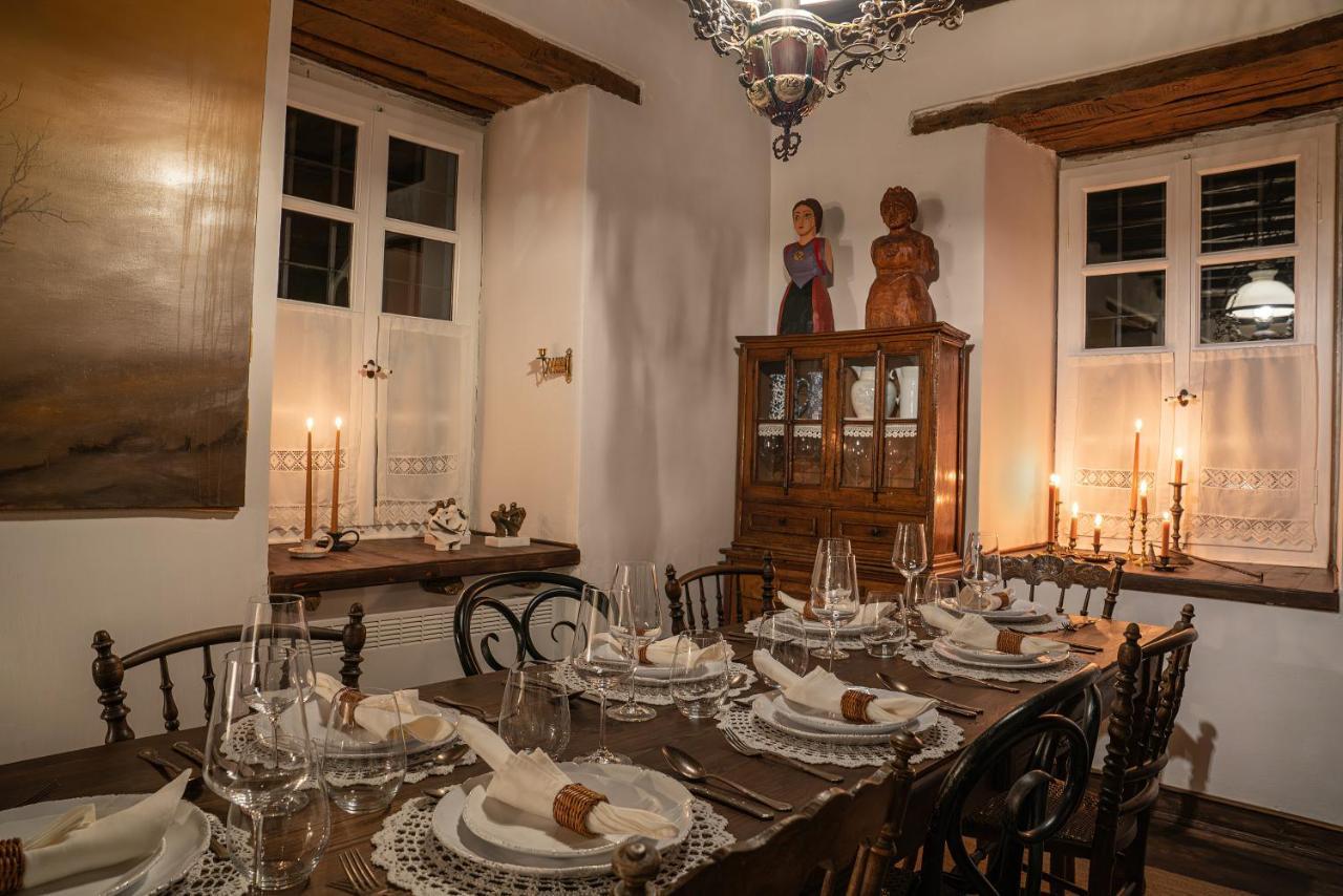 The 1813 Painter'S Villa By Neuvel Galaxidi Exterior photo