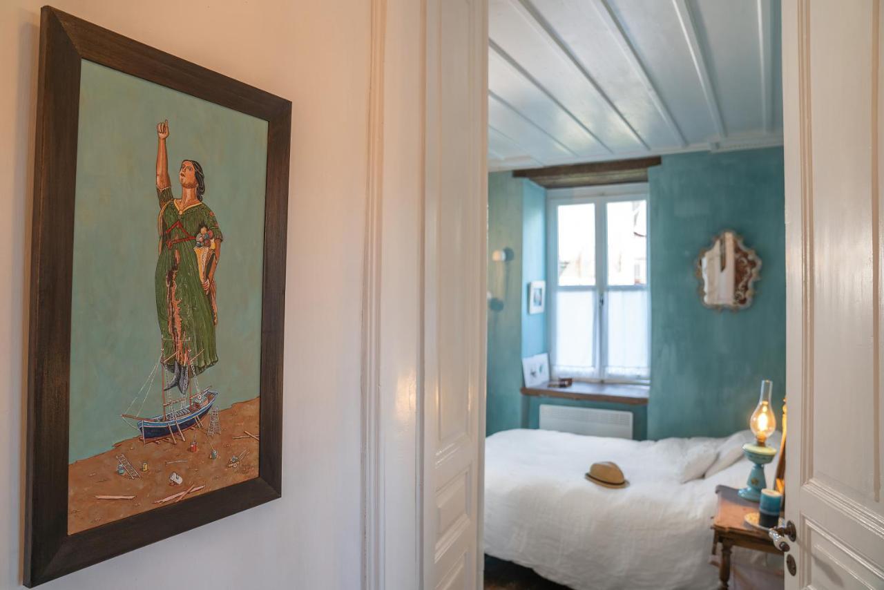 The 1813 Painter'S Villa By Neuvel Galaxidi Exterior photo